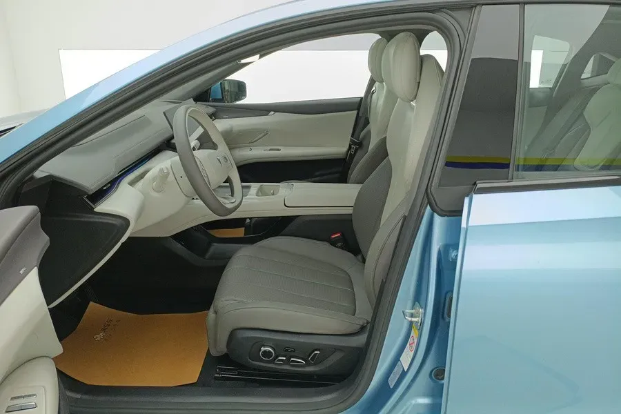 2024 Deepal L07 1.5L 98HP L4 REEV 28.39KWH,autocango,china used car exporter,china ev exporter,chinese used car exporter,chinese used ev exporter