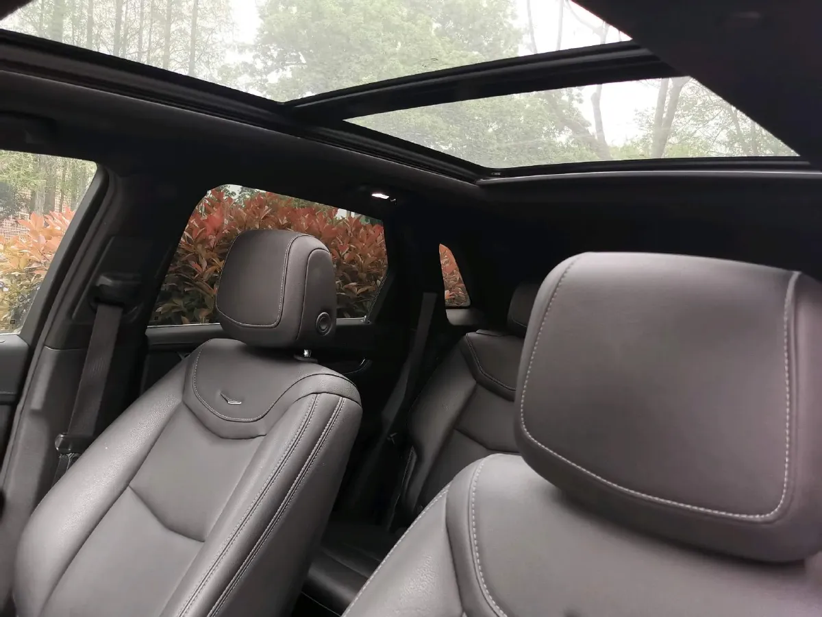 2022 Cadillac XT5 2.0T 237HP L4 9AT,autocango,china used car exporter,china ev exporter,chinese used car exporter,chinese used ev exporter