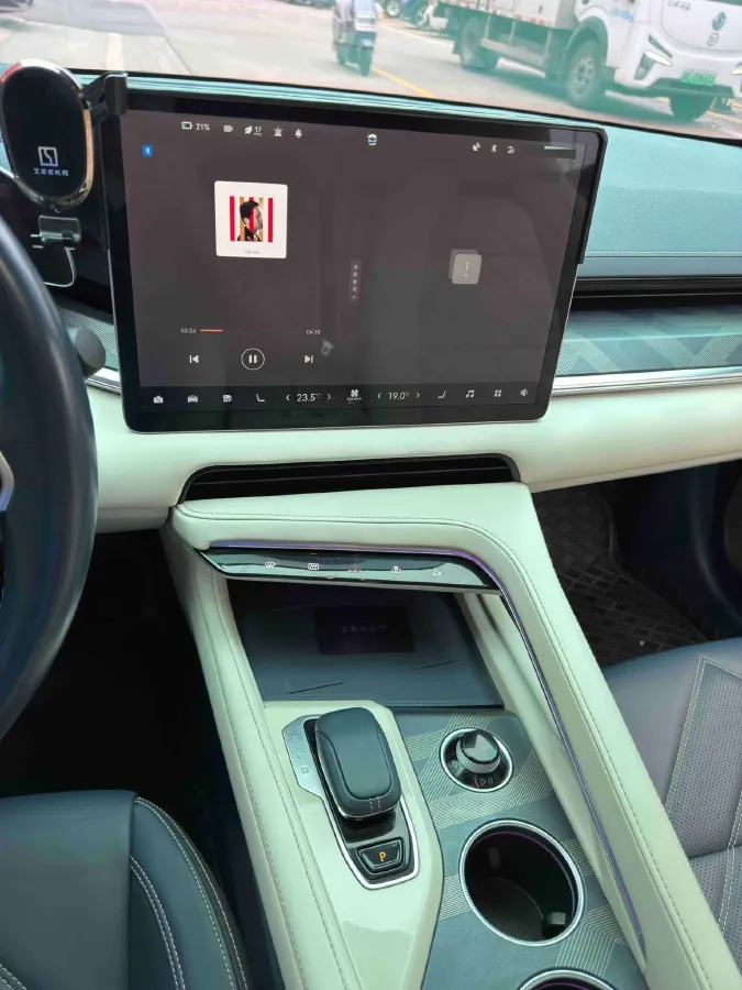 2021 Zeekr 001 BEV 86KWH,autocango,china used car exporter,china ev exporter,chinese used car exporter,chinese used ev exporter