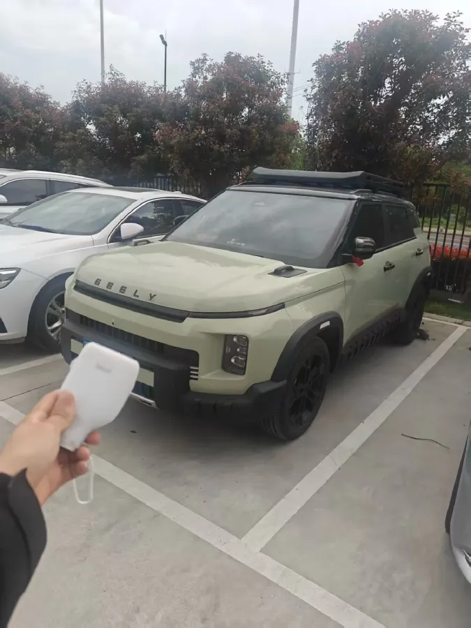 2025 Geely Cowboy 1.5T 181HP L4 7DCT,autocango,china used car exporter,china ev exporter,chinese used car exporter,chinese used ev exporter
