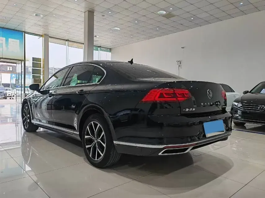 2020 Volkswagen Magotan 2.0T 186HP L4 7DCT,autocango,china used car exporter,china ev exporter,chinese used car exporter,chinese used ev exporter