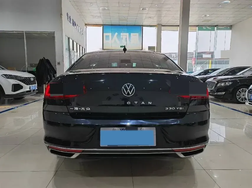 2020 Volkswagen Magotan 2.0T 186HP L4 7DCT,autocango,china used car exporter,china ev exporter,chinese used car exporter,chinese used ev exporter