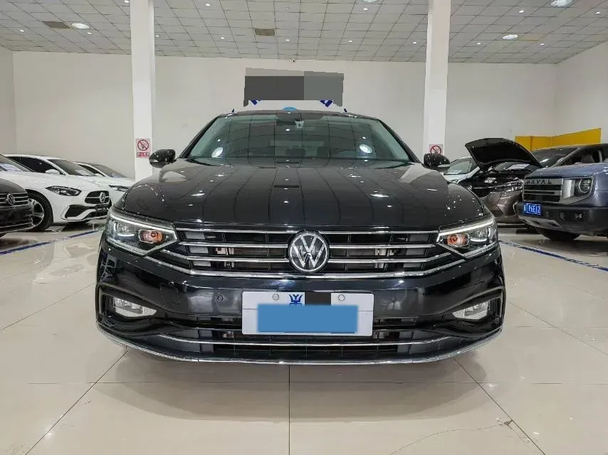 2020 Volkswagen Magotan 2.0T 186HP L4 7DCT,autocango,china used car exporter,china ev exporter,chinese used car exporter,chinese used ev exporter
