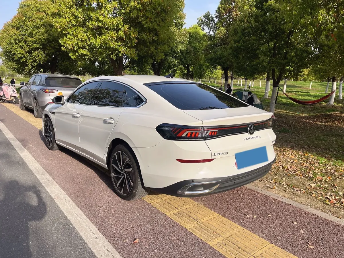2022 Skoda Superb 2.0T 186HP L4 7DCT,autocango,china used car exporter,china ev exporter,chinese used car exporter,chinese used ev exporter