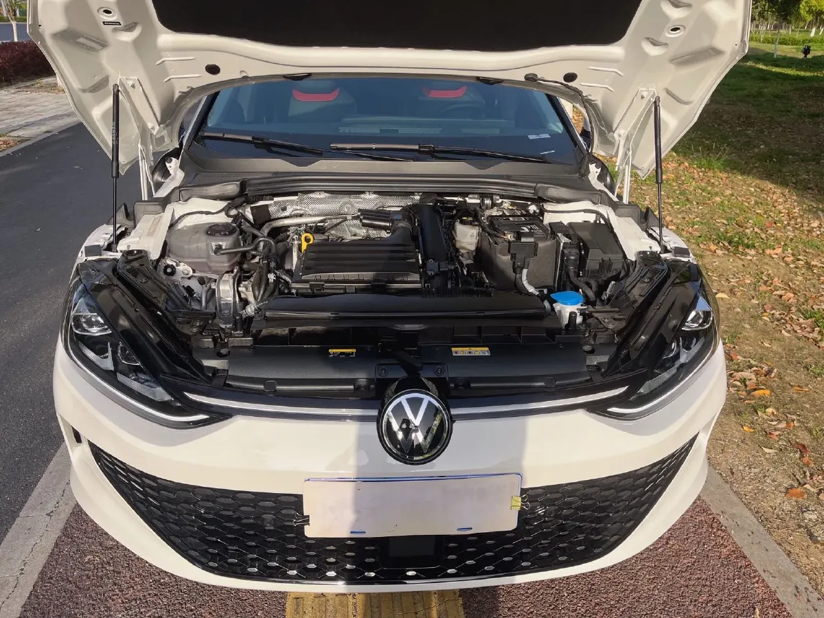 2022 Skoda Superb 2.0T 186HP L4 7DCT,autocango,china used car exporter,china ev exporter,chinese used car exporter,chinese used ev exporter