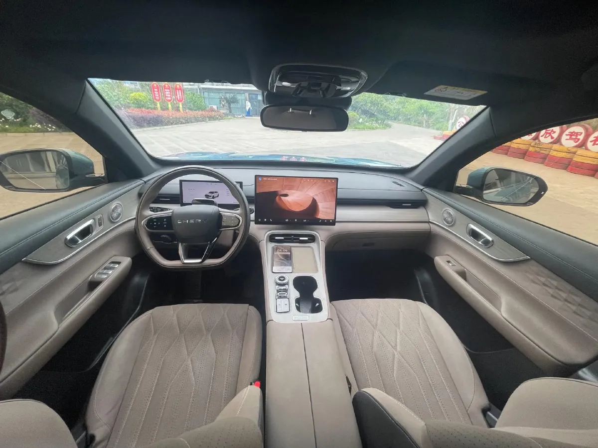 2025 Chery Tiggo8 PLUS C-DM 1.5T 156HP L4 1DHT PHEV,autocango,china used car exporter,china ev exporter,chinese used car exporter,chinese used ev exporter