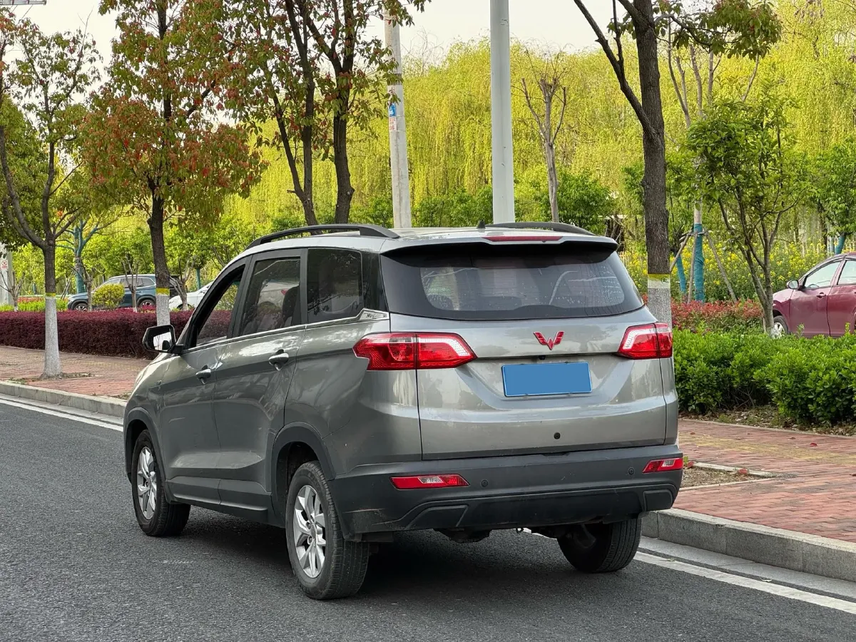 2018 WuLing HongGuang S3 1.5T 150HP L4 6MT,autocango,china used car exporter,china ev exporter,chinese used car exporter,chinese used ev exporter
