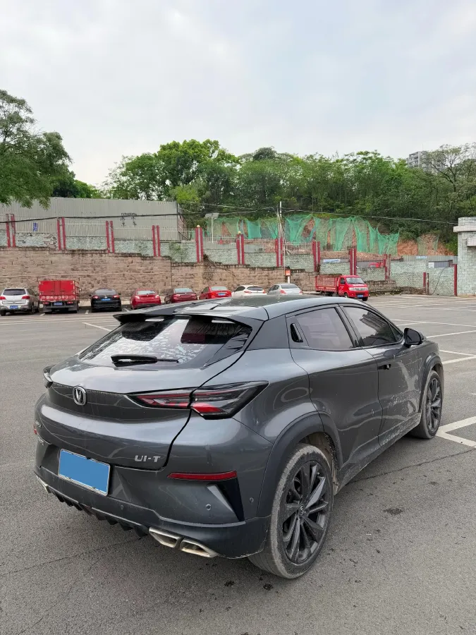 2020 ChangAn UNI-T 1.5T 180HP L4 7DCT,autocango,china used car exporter,china ev exporter,chinese used car exporter,chinese used ev exporter