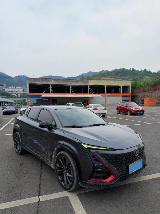 2020 ChangAn UNI-T 1.5T 180HP L4 7DCT,autocango,china used car exporter,china ev exporter,chinese used car exporter,chinese used ev exporter