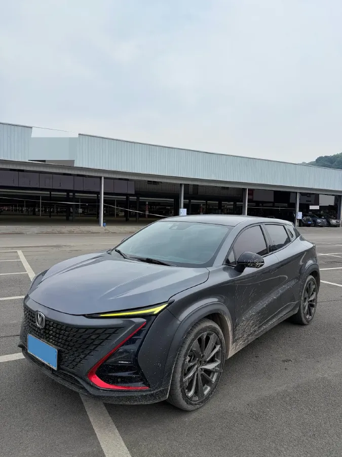 2020 ChangAn UNI-T 1.5T 180HP L4 7DCT,autocango,china used car exporter,china ev exporter,chinese used car exporter,chinese used ev exporter