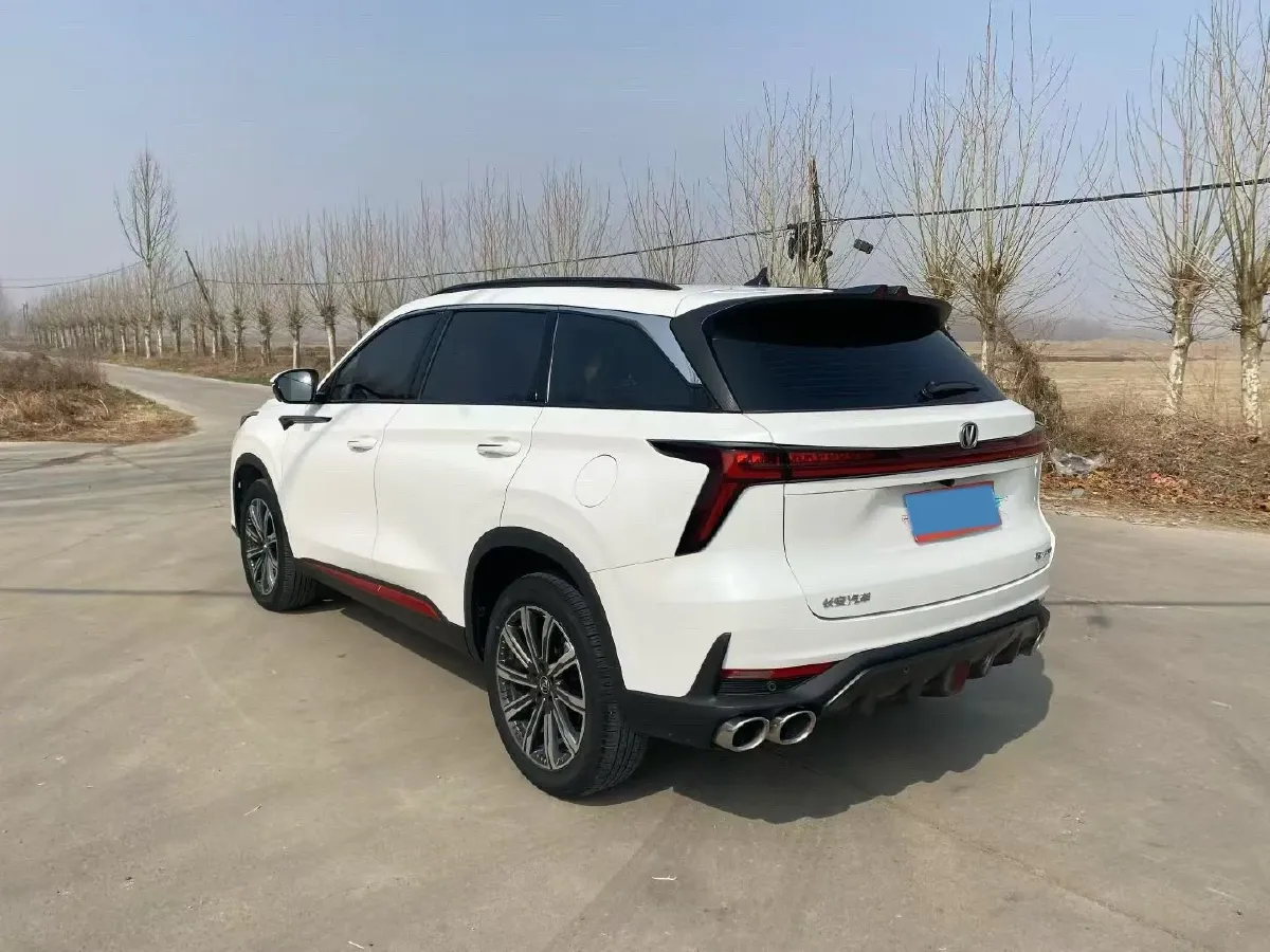 2024 ChangAn CS75 Plus 2.0T 233HP L4 8AT,autocango,china used car exporter,china ev exporter,chinese used car exporter,chinese used ev exporter