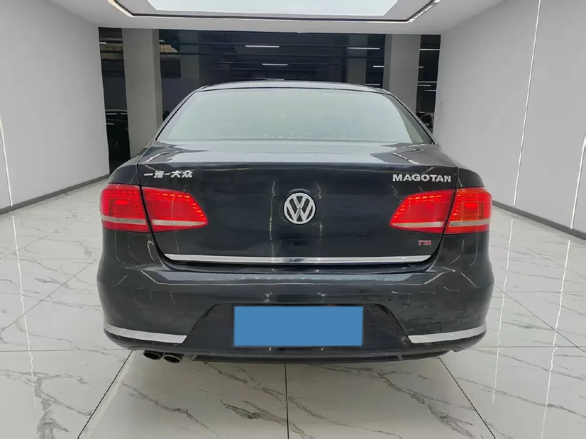 2015 Volkswagen Magotan 2.0T 200HP L4 6DCT,autocango,china used car exporter,china ev exporter,chinese used car exporter,chinese used ev exporter