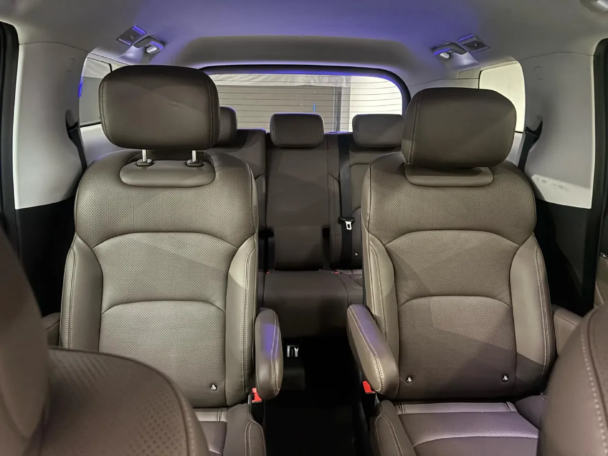 2025 WuLing XingGuang 730 1.5T 177HP L4 CVT,autocango,china used car exporter,china ev exporter,chinese used car exporter,chinese used ev exporter