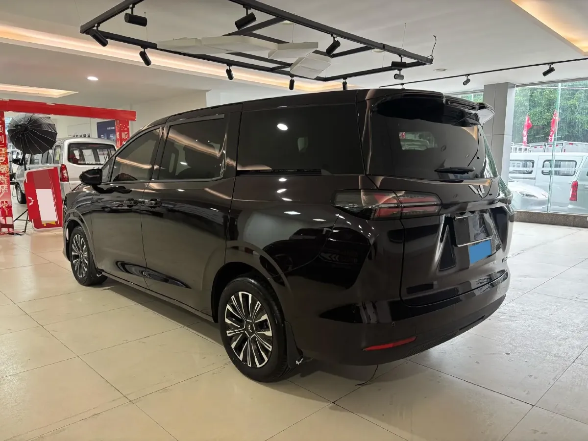 2025 WuLing XingGuang 730 1.5T 177HP L4 CVT,autocango,china used car exporter,china ev exporter,chinese used car exporter,chinese used ev exporter