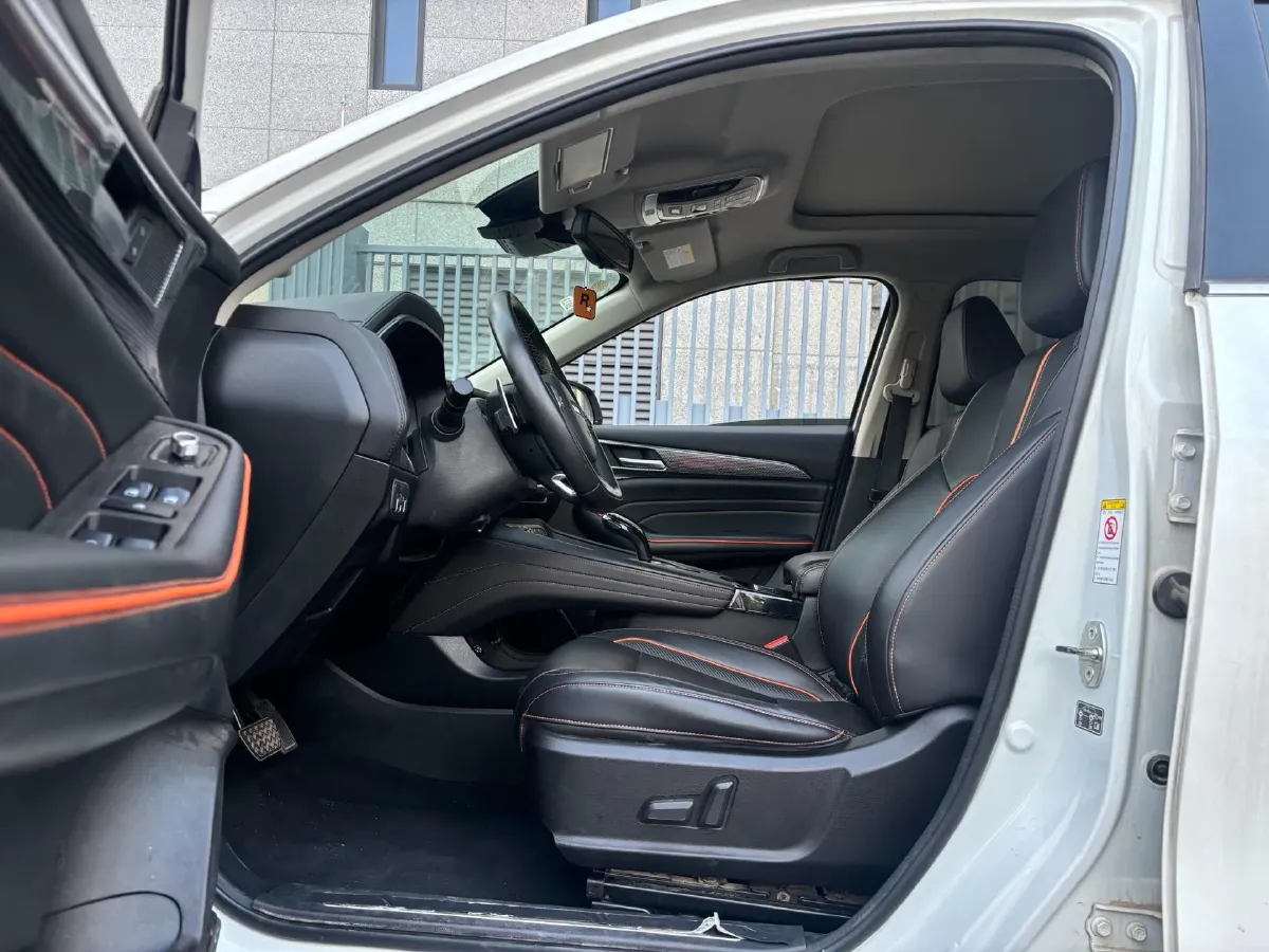 2021 Haval F7 2.0T 224HP L4 7DCT,autocango,china used car exporter,china ev exporter,chinese used car exporter,chinese used ev exporter