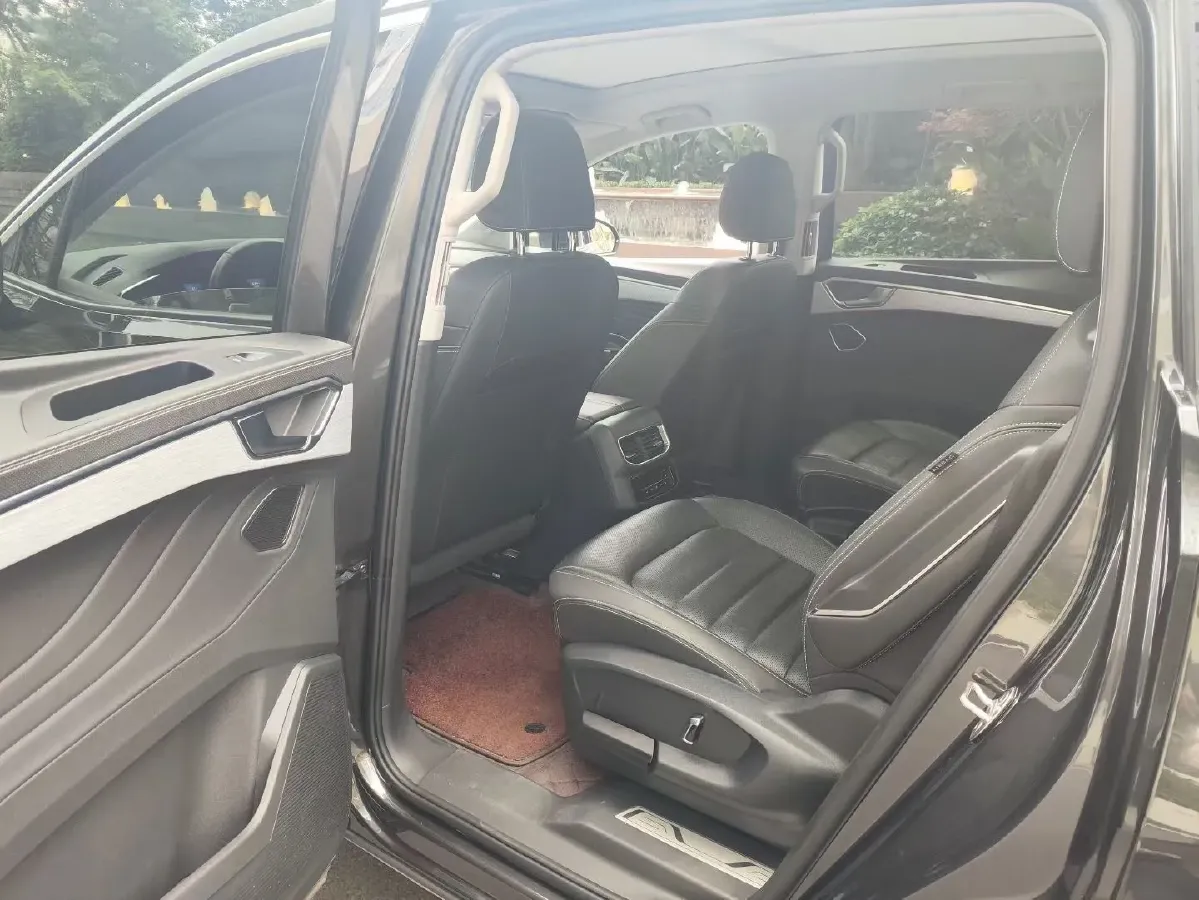 2021 Volkswagen Talagon 2.0T 220HP L4 7DCT,autocango,china used car exporter,china ev exporter,chinese used car exporter,chinese used ev exporter