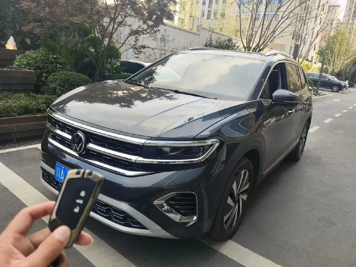 2021 Volkswagen Talagon 2.0T 220HP L4 7DCT,autocango,china used car exporter,china ev exporter,chinese used car exporter,chinese used ev exporter