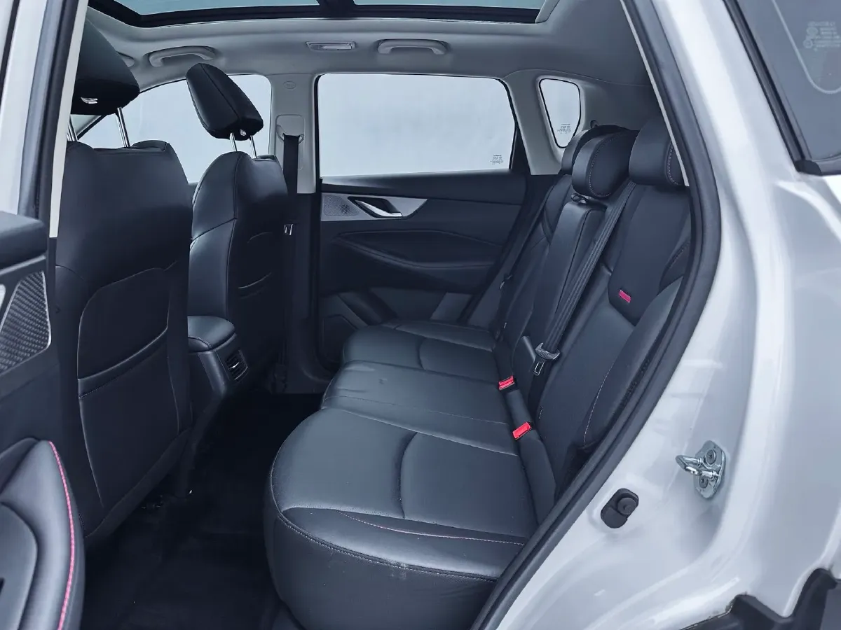 2022 ChangAn CS35 Plus 1.4T 160HP L4 7DCT,autocango,china used car exporter,china ev exporter,chinese used car exporter,chinese used ev exporter