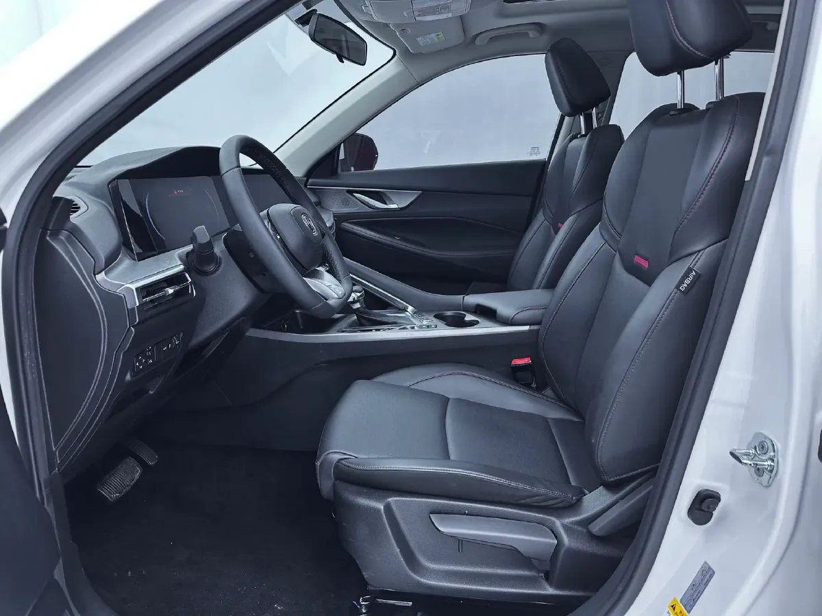 2022 ChangAn CS35 Plus 1.4T 160HP L4 7DCT,autocango,china used car exporter,china ev exporter,chinese used car exporter,chinese used ev exporter