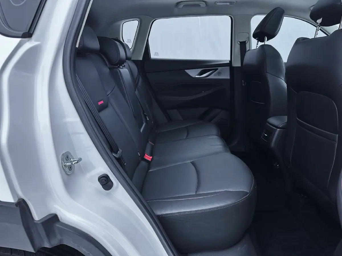 2022 ChangAn CS35 Plus 1.4T 160HP L4 7DCT,autocango,china used car exporter,china ev exporter,chinese used car exporter,chinese used ev exporter