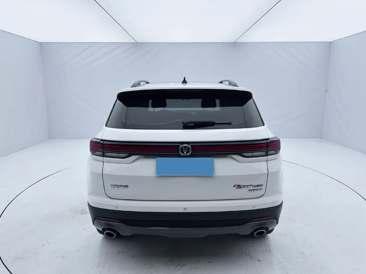 2022 ChangAn CS35 Plus 1.4T 160HP L4 7DCT,autocango,china used car exporter,china ev exporter,chinese used car exporter,chinese used ev exporter