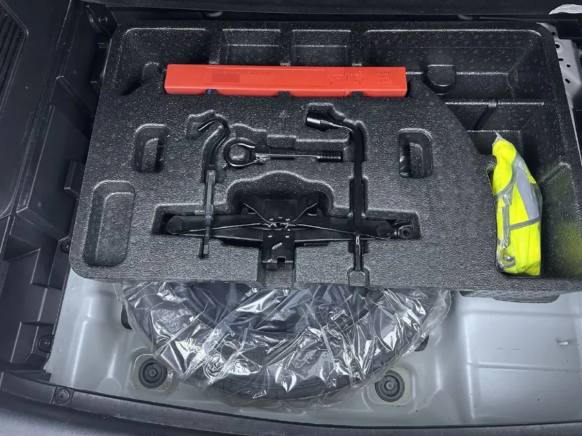 2022 ChangAn CS35 Plus 1.4T 160HP L4 7DCT,autocango,china used car exporter,china ev exporter,chinese used car exporter,chinese used ev exporter