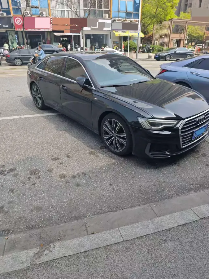 2021 Audi A6L 2.0T 190HP L4 7DCT,autocango,china used car exporter,china ev exporter,chinese used car exporter,chinese used ev exporter