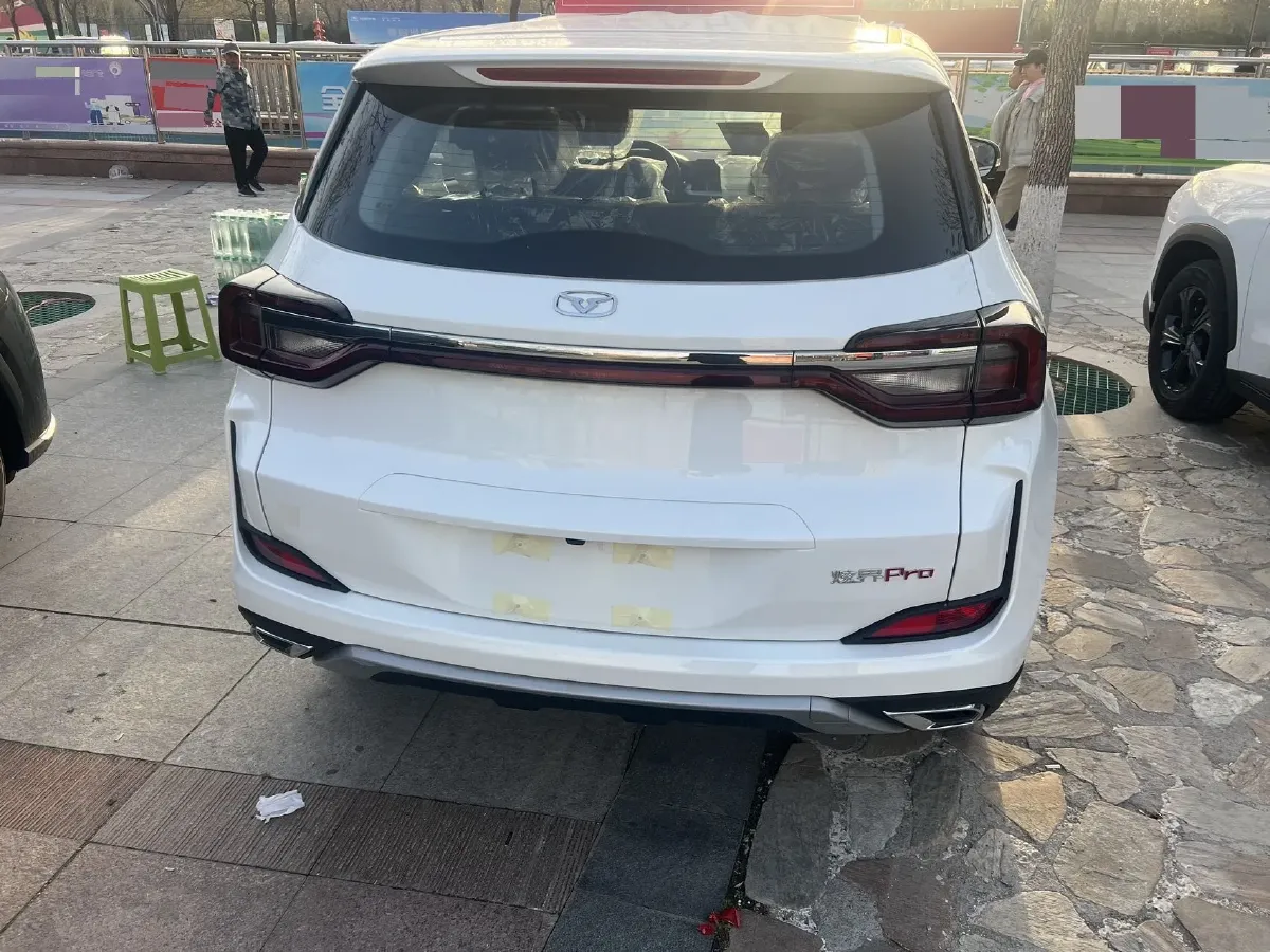 2025 KaiYi XuanJie 1.5L 116HP L4 5MT,autocango,china used car exporter,china ev exporter,chinese used car exporter,chinese used ev exporter