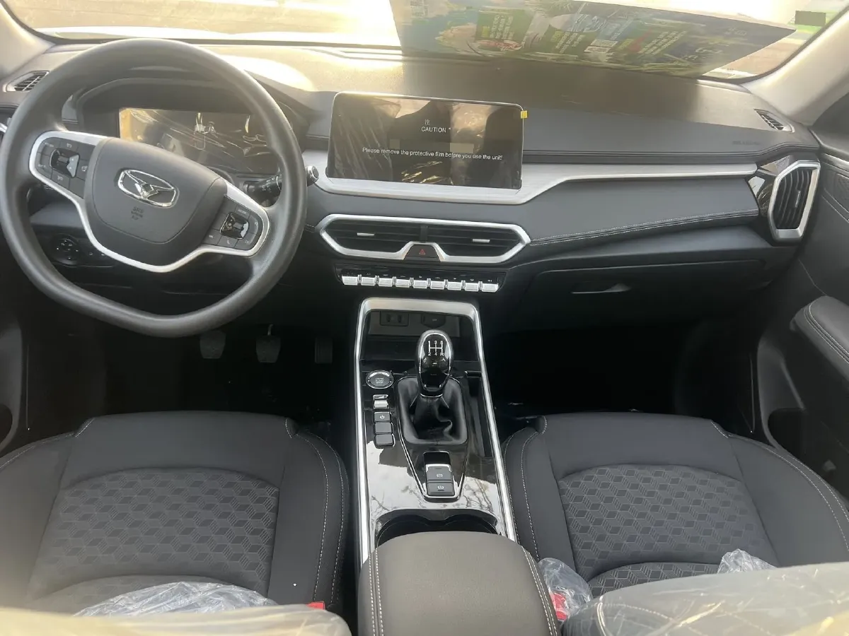 2025 KaiYi XuanJie 1.5L 116HP L4 5MT,autocango,china used car exporter,china ev exporter,chinese used car exporter,chinese used ev exporter