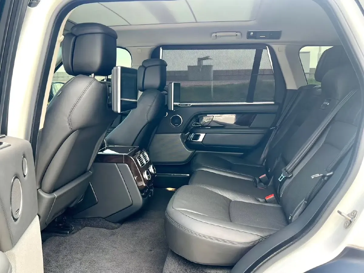 2022 Land Rover Range Rover 3.0T 400HP L6 8AT,autocango,china used car exporter,china ev exporter,chinese used car exporter,chinese used ev exporter