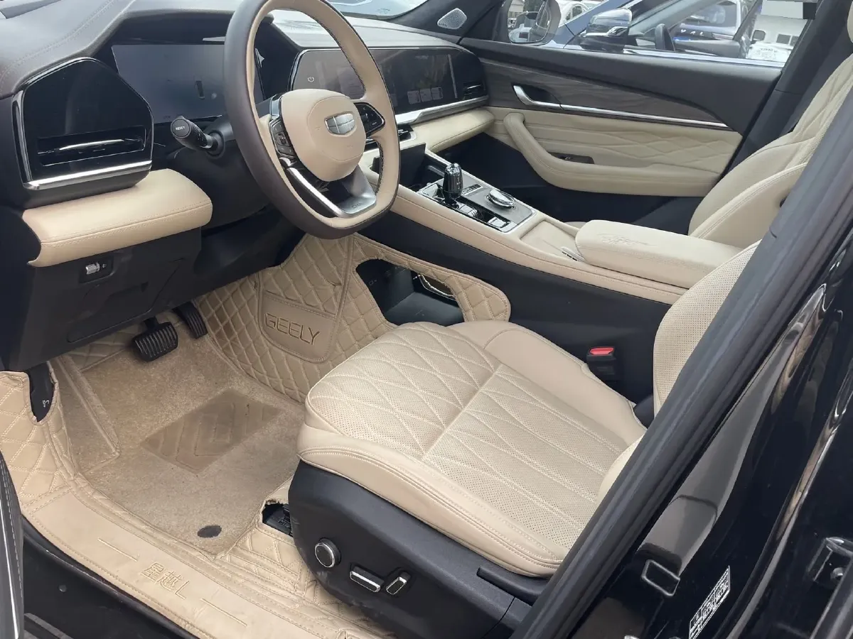 2025 Geely Monjaro 2.0T 238HP L4 8AT,autocango,china used car exporter,china ev exporter,chinese used car exporter,chinese used ev exporter