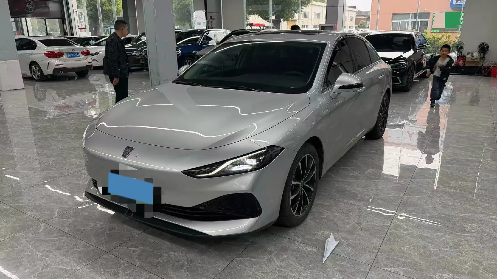 2025 Roewe D7 1.5L 112HP L4 1DHT PHEV 19.7KWH,autocango,china used car exporter,china ev exporter,chinese used car exporter,chinese used ev exporter