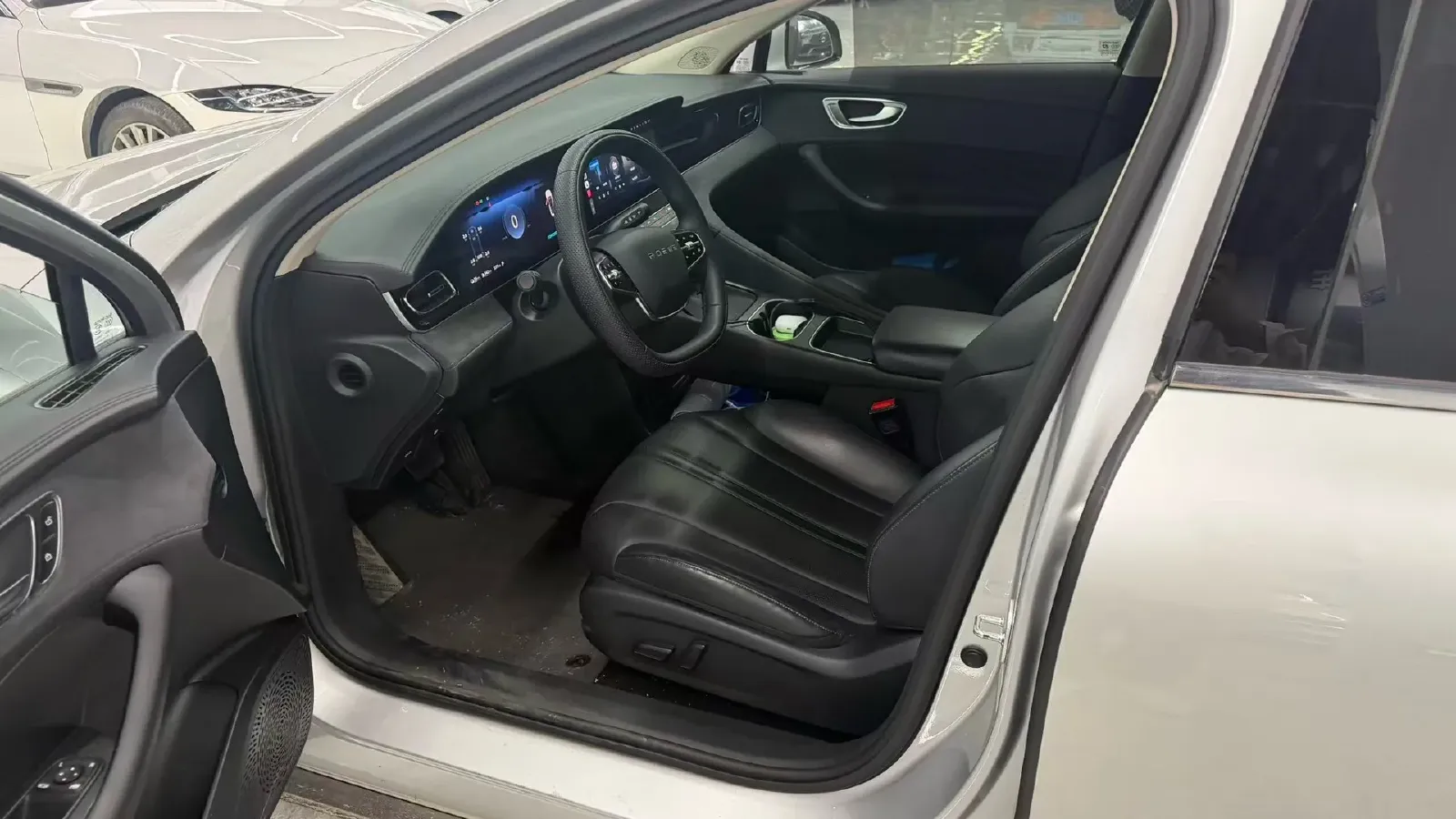 2025 Roewe D7 1.5L 112HP L4 1DHT PHEV 19.7KWH,autocango,china used car exporter,china ev exporter,chinese used car exporter,chinese used ev exporter