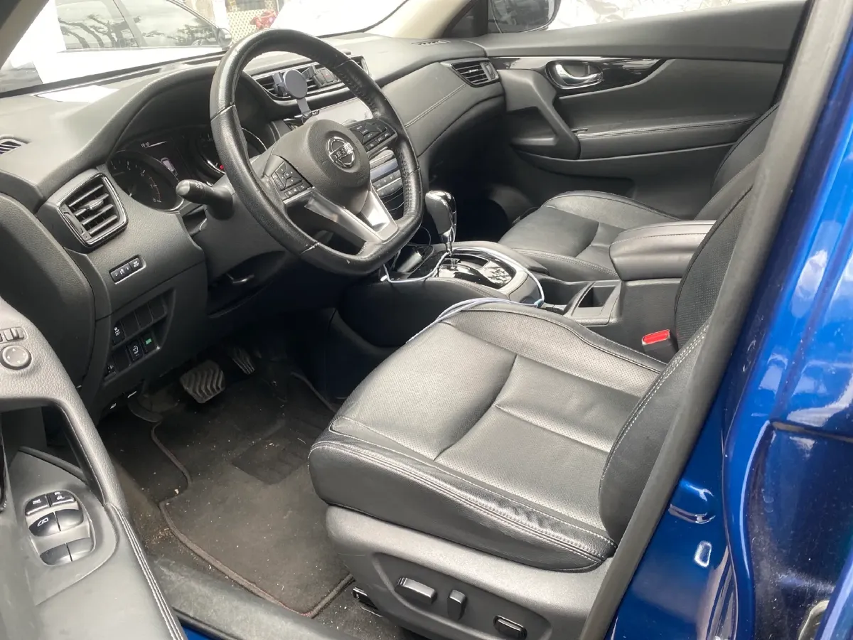 2020 Nissan X-Trail 2.0L 154HP L4 CVT,autocango,china used car exporter,china ev exporter,chinese used car exporter,chinese used ev exporter