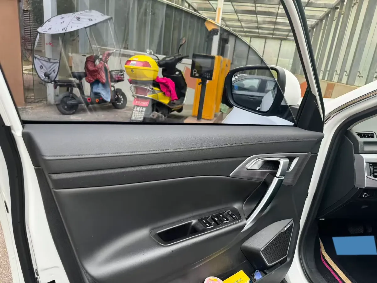 2021 Geely JiaJi 1.8T 184HP L4 7DCT,autocango,china used car exporter,china ev exporter,chinese used car exporter,chinese used ev exporter