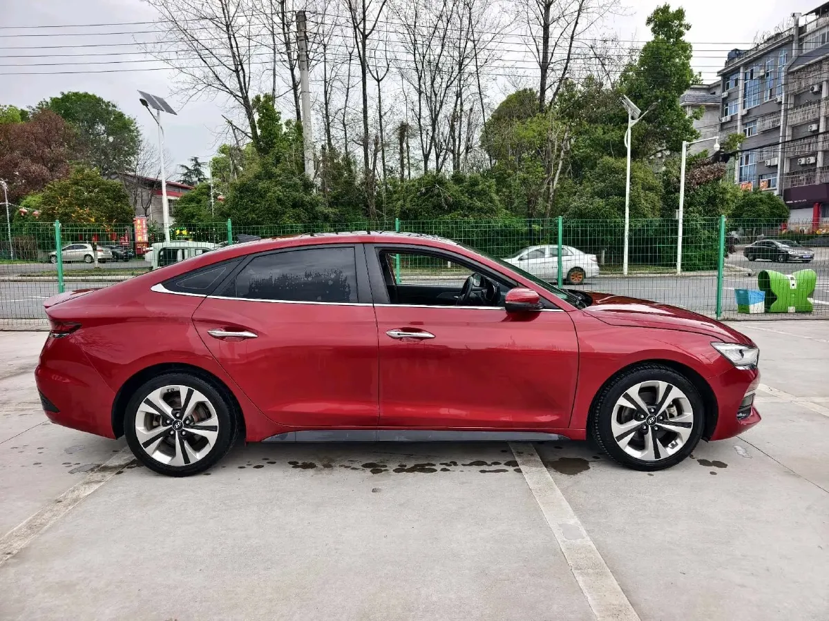 2019 Hyundai La Festa 1.6T 204HP L4 7DCT,autocango,china used car exporter,china ev exporter,chinese used car exporter,chinese used ev exporter