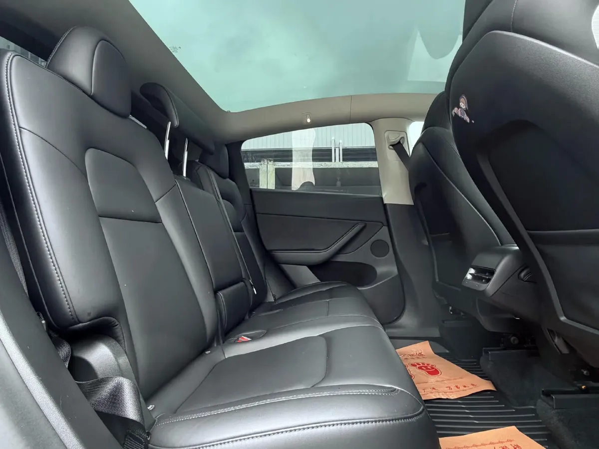 2022 Tesla Model Y BEV 60KWH,autocango,china used car exporter,china ev exporter,chinese used car exporter,chinese used ev exporter