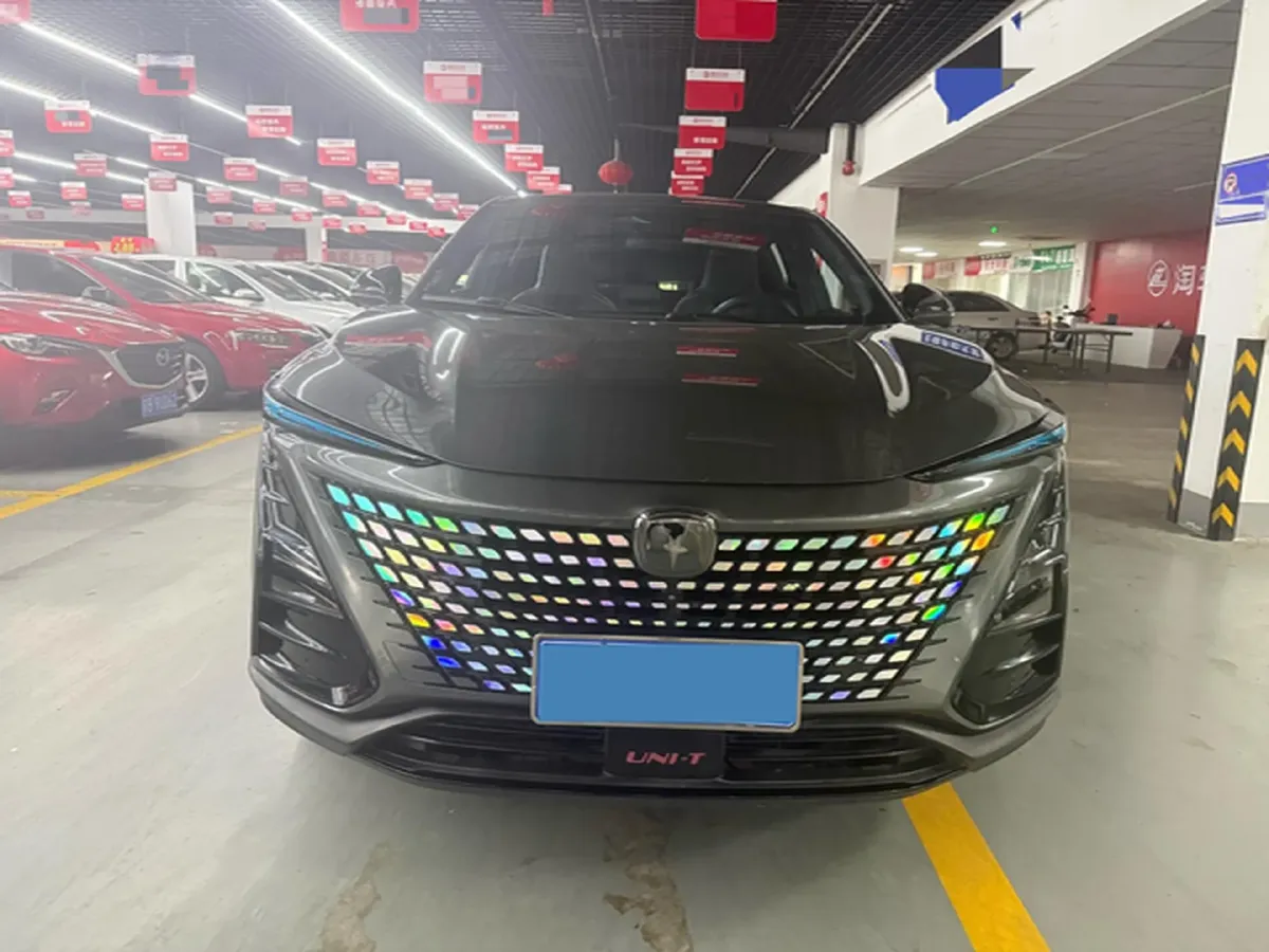 2022 ChangAn UNI-T 2.0T 233HP L4 8AT,autocango,china used car exporter,china ev exporter,chinese used car exporter,chinese used ev exporter