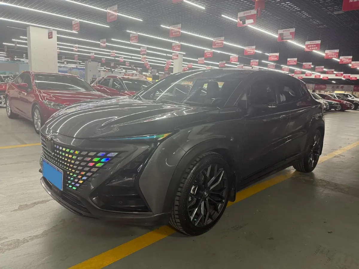 2022 ChangAn UNI-T 2.0T 233HP L4 8AT,autocango,china used car exporter,china ev exporter,chinese used car exporter,chinese used ev exporter