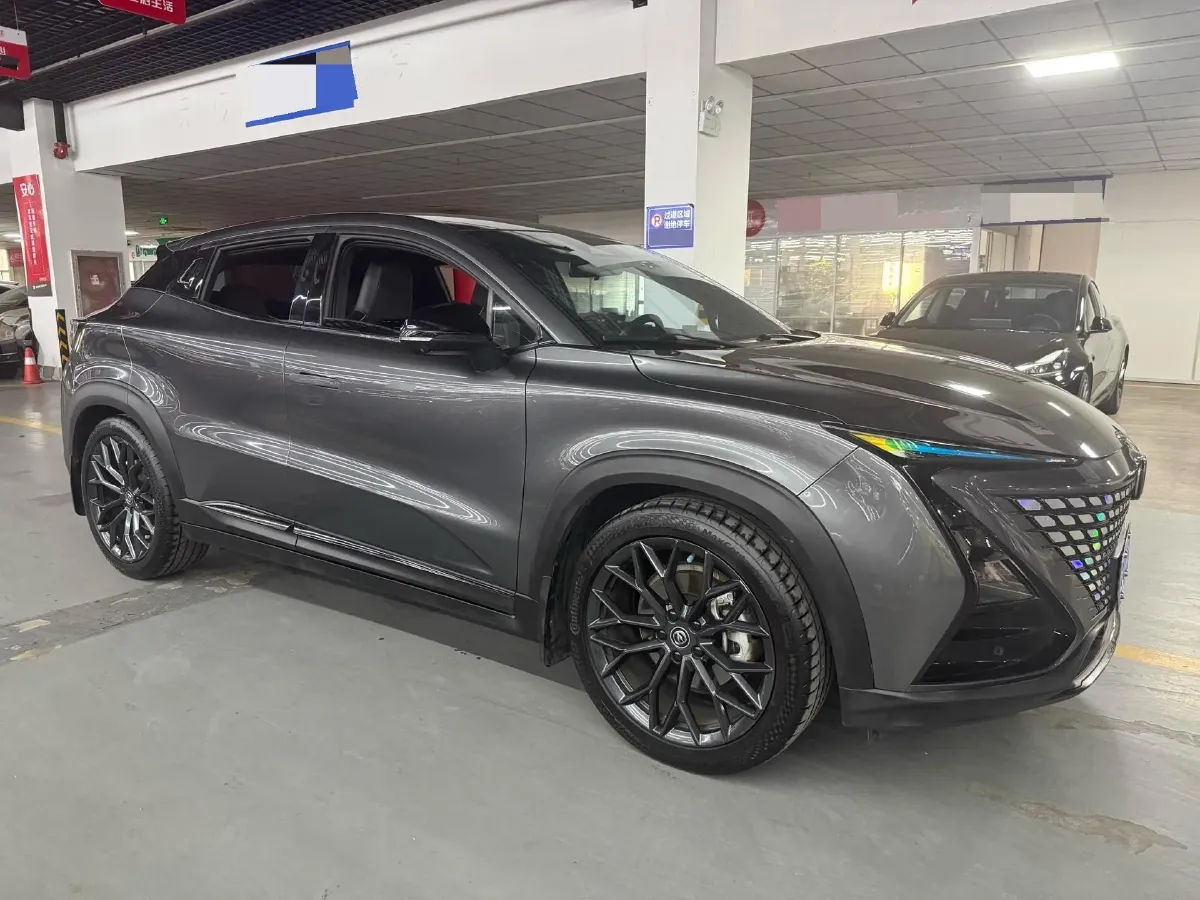 2022 ChangAn UNI-T 2.0T 233HP L4 8AT,autocango,china used car exporter,china ev exporter,chinese used car exporter,chinese used ev exporter