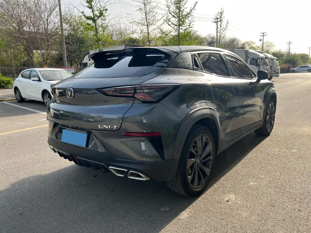 2020 ChangAn UNI-T 1.5T 180HP L4 7DCT,autocango,china used car exporter,china ev exporter,chinese used car exporter,chinese used ev exporter