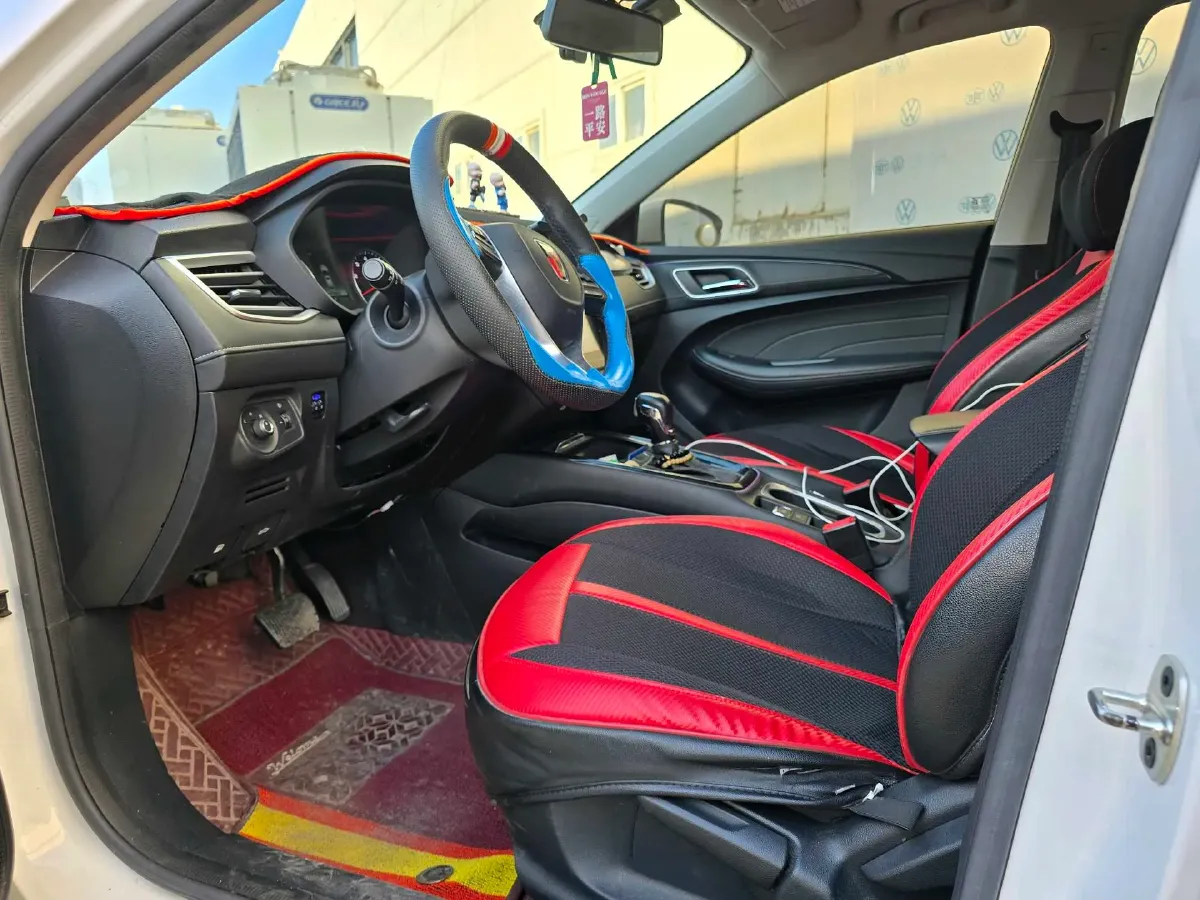 2020 Roewe i5 1.5L 120HP L4 CVT,autocango,china used car exporter,china ev exporter,chinese used car exporter,chinese used ev exporter