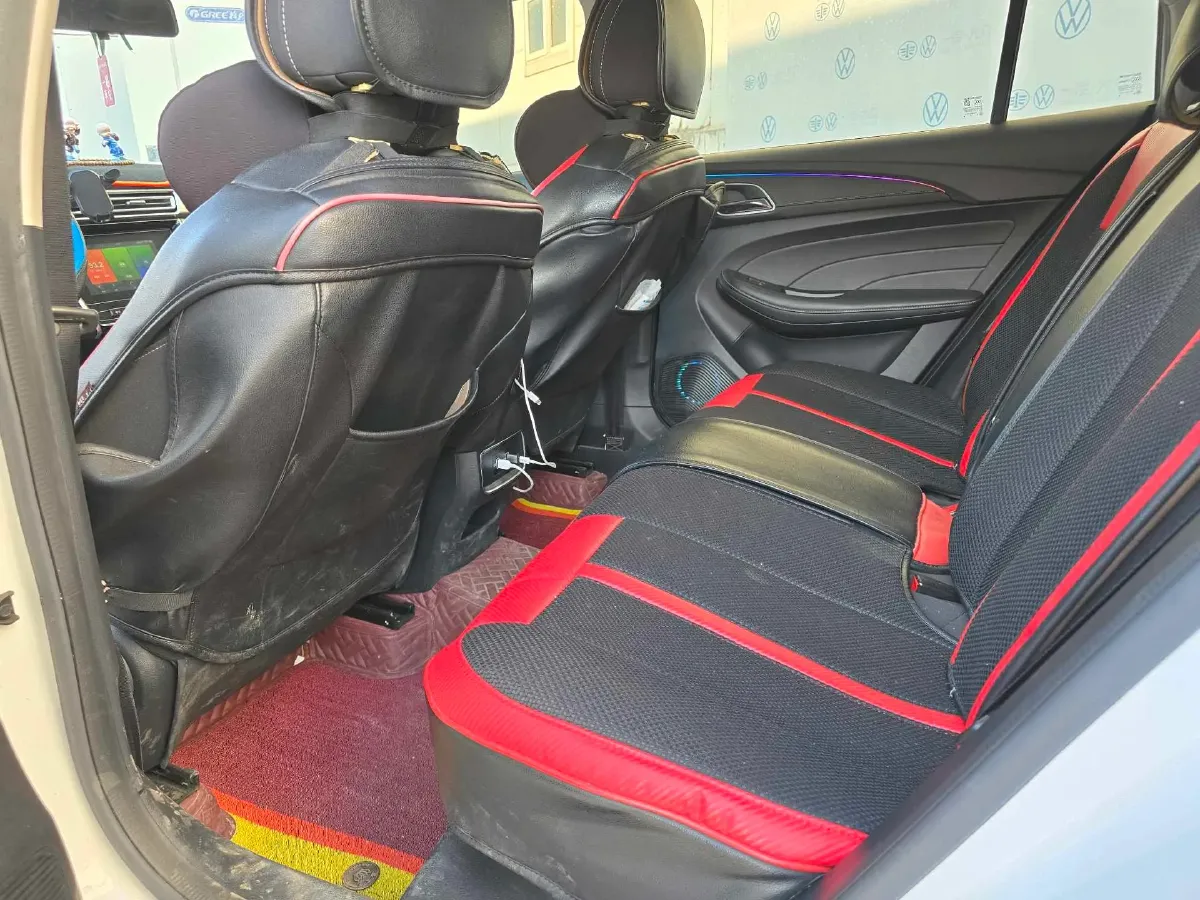 2020 Roewe i5 1.5L 120HP L4 CVT,autocango,china used car exporter,china ev exporter,chinese used car exporter,chinese used ev exporter