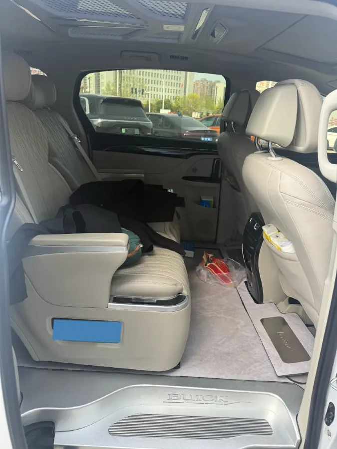 2022 Buick GL8 2.0T 237HP L4 9AT,autocango,china used car exporter,china ev exporter,chinese used car exporter,chinese used ev exporter