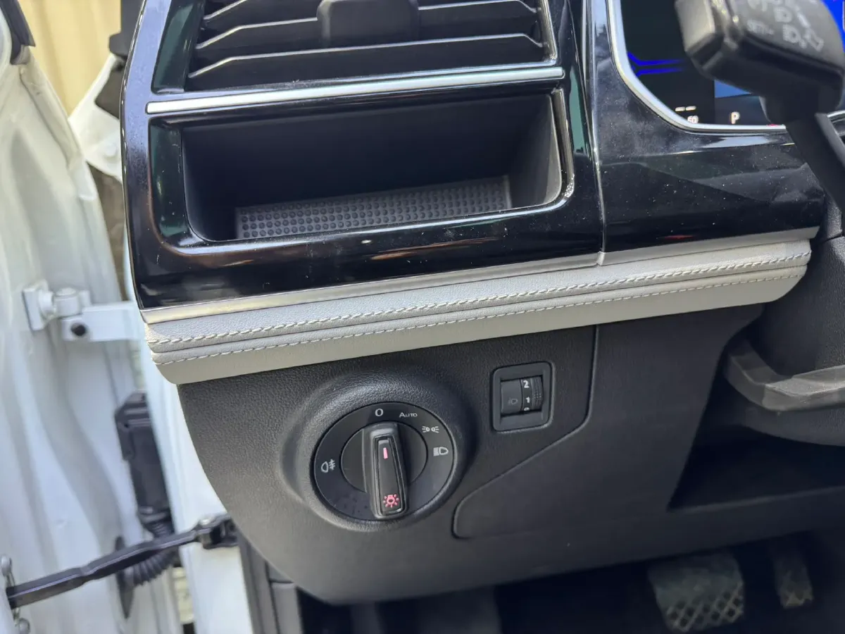 2022 Jetta VS7 1.4T 150HP L4 6AT,autocango,china used car exporter,china ev exporter,chinese used car exporter,chinese used ev exporter