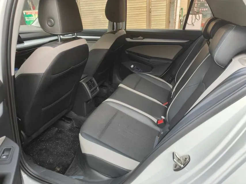 2023 Volkswagen Golf 1.4T 150HP L4 7DCT,autocango,china used car exporter,china ev exporter,chinese used car exporter,chinese used ev exporter