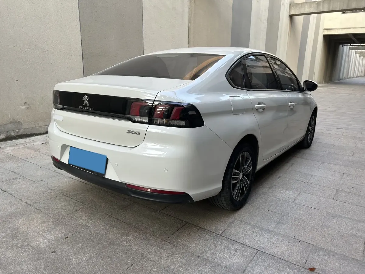2016 Peugeot 308 1.6L 117HP L4 6AT,autocango,china used car exporter,china ev exporter,chinese used car exporter,chinese used ev exporter