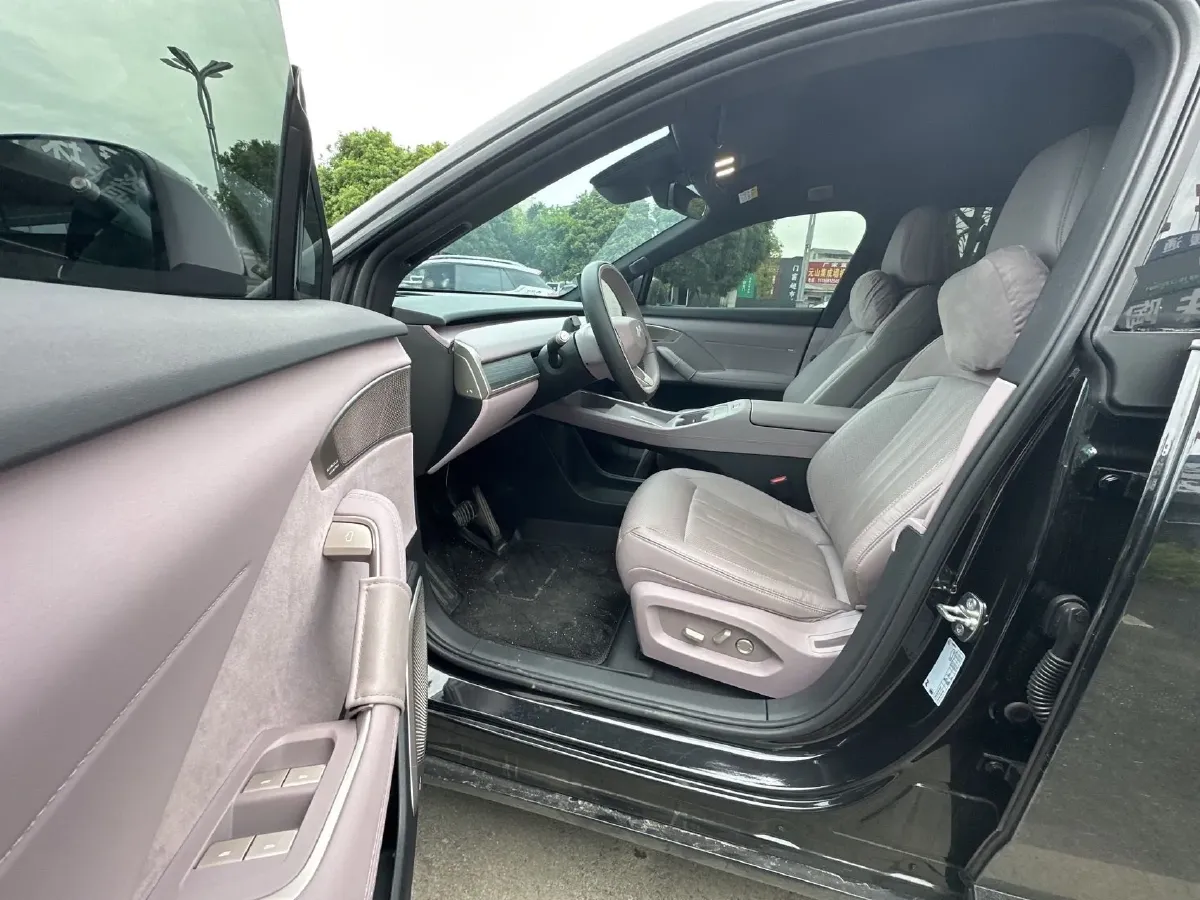 2024 ONVO L60 BEV 60KWH,autocango,china used car exporter,china ev exporter,chinese used car exporter,chinese used ev exporter