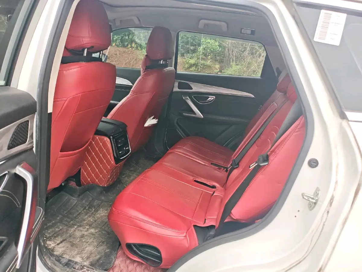 2023 ChangAn Oshan X7 Plus 1.5T 188HP L4 7DCT,autocango,china used car exporter,china ev exporter,chinese used car exporter,chinese used ev exporter