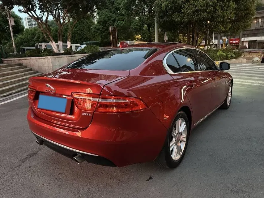 2019 Jeep Cherokee 2.0T 265HP L4 9AT,autocango,china used car exporter,china ev exporter,chinese used car exporter,chinese used ev exporter